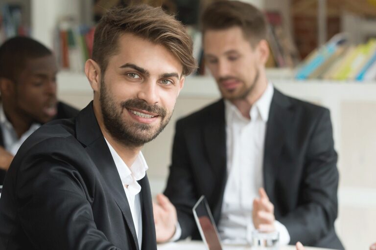 Le consultant couteau suisse